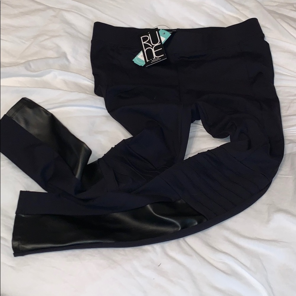 RUNE leggings
